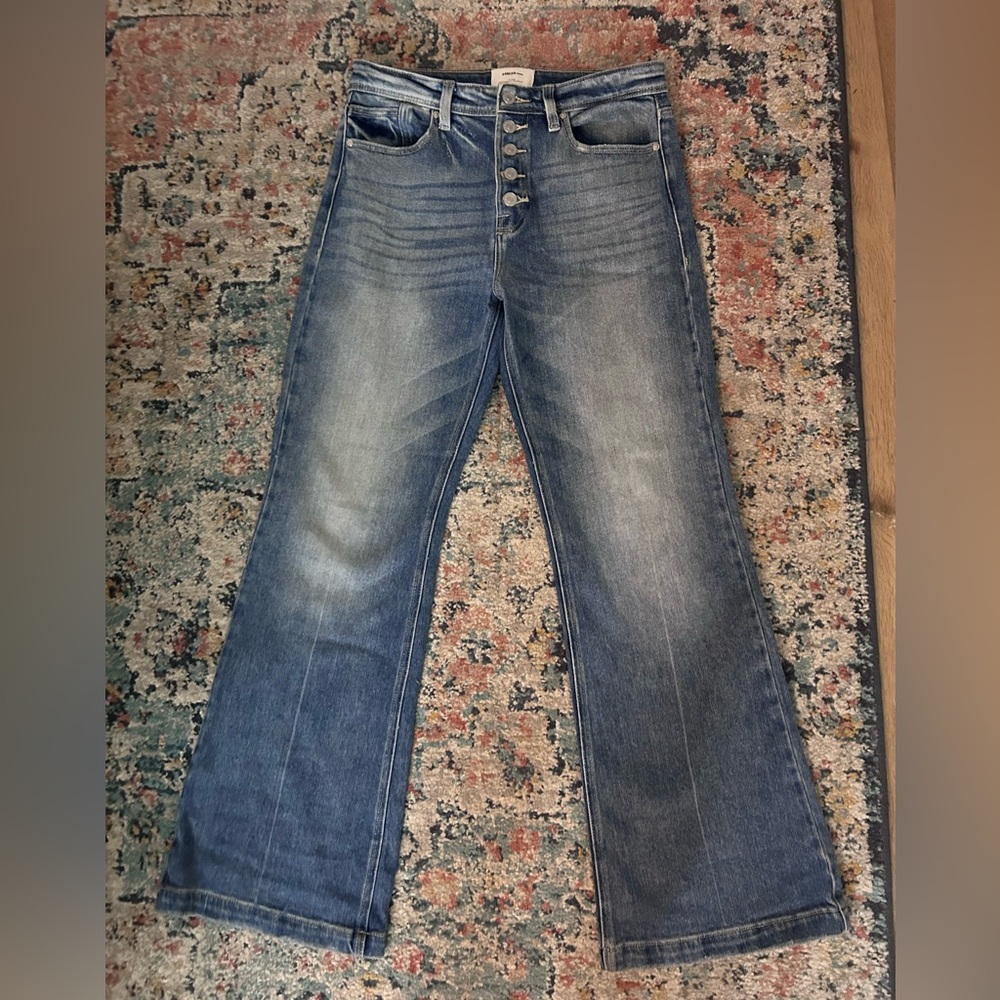 Like New! KanCan Button Fly, Flare Jeans